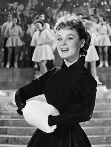 Иллюстрация к книге — Людмила Гурченко. Я - Актриса! [i_025.jpg]