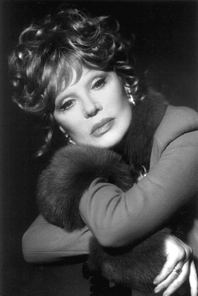 Иллюстрация к книге — Людмила Гурченко. Я - Актриса! [i_035.jpg]