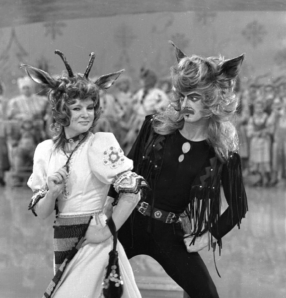 Иллюстрация к книге — Людмила Гурченко. Я - Актриса! [i_036.jpg]