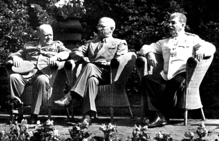 Иллюстрация к книге — Сергей Круглов. Два десятилетия в руководстве органов госбезопасности и внутренних дел СССР [i_026.jpg]