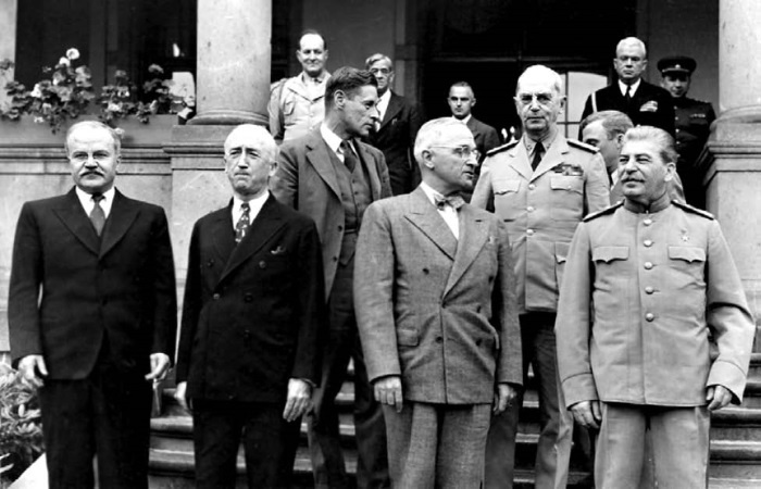 Иллюстрация к книге — Сергей Круглов. Два десятилетия в руководстве органов госбезопасности и внутренних дел СССР [i_036.jpg]