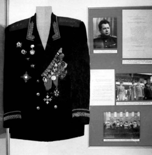 Иллюстрация к книге — Сергей Круглов. Два десятилетия в руководстве органов госбезопасности и внутренних дел СССР [i_082.jpg]