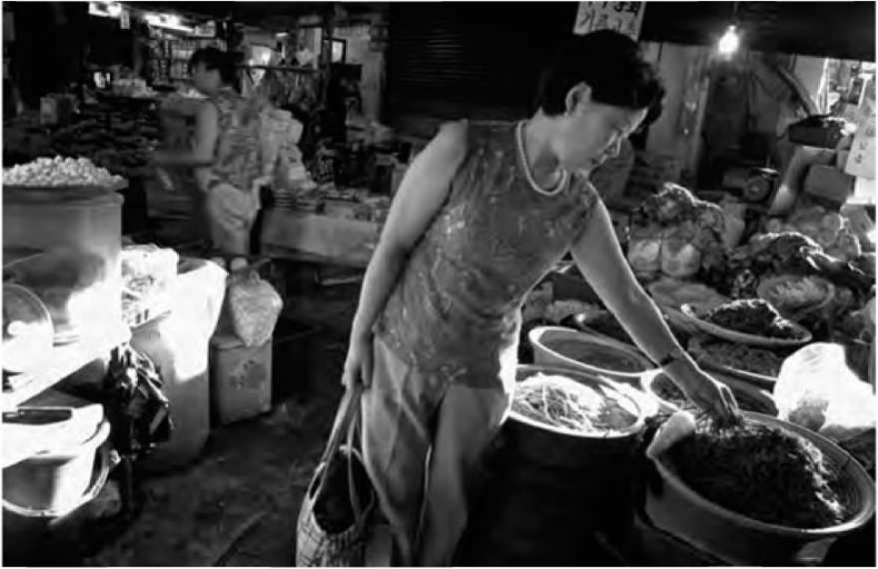 Иллюстрация к книге — Повседневная жизнь в Северной Корее [i_020.jpg]