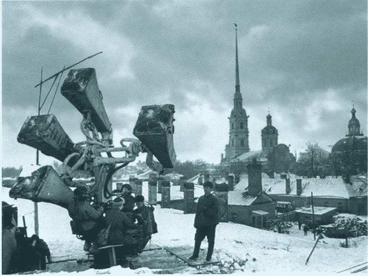 Иллюстрация к книге — Повседневная жизнь блокадного Ленинграда [i_013.jpg]