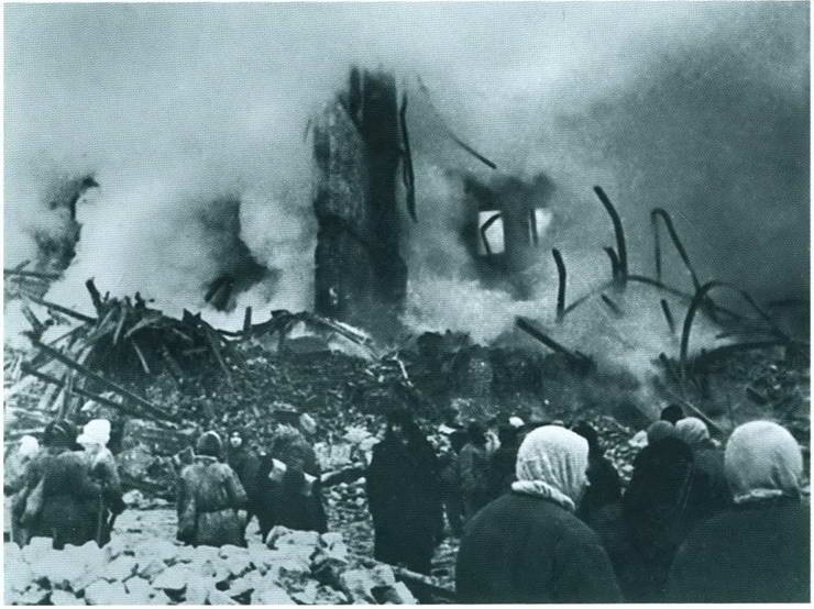 Иллюстрация к книге — Повседневная жизнь блокадного Ленинграда [i_019.jpg]