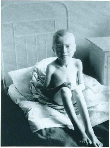 Иллюстрация к книге — Повседневная жизнь блокадного Ленинграда [i_043.jpg]