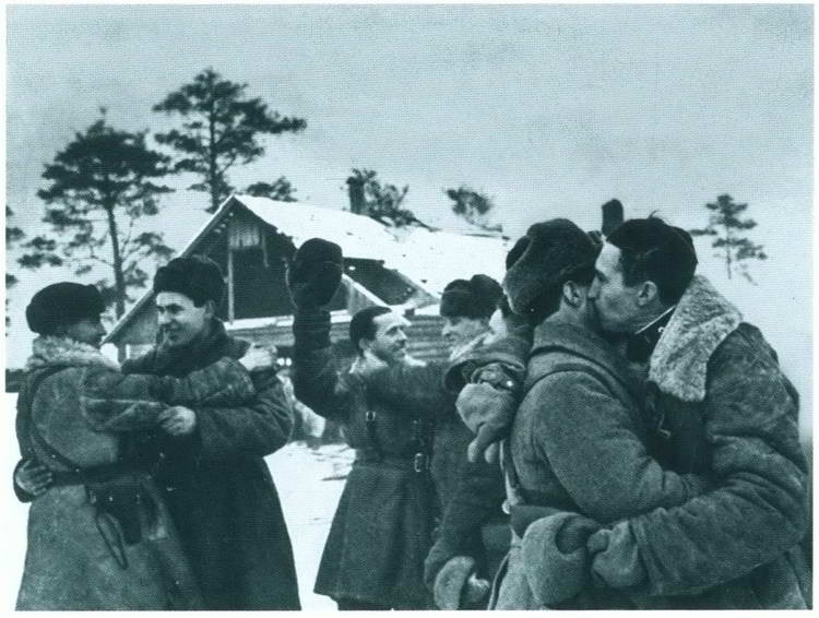 Иллюстрация к книге — Повседневная жизнь блокадного Ленинграда [i_066.jpg]