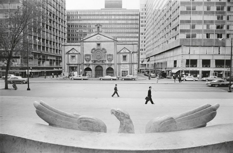 Иллюстрация к книге — Анатомия убийства. Гибель Джона Кеннеди. Тайны следствия [i_009.jpg]