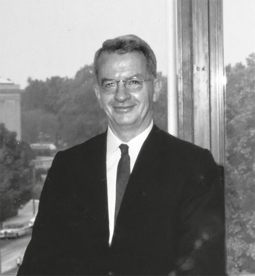 Иллюстрация к книге — Анатомия убийства. Гибель Джона Кеннеди. Тайны следствия [i_031.jpg]