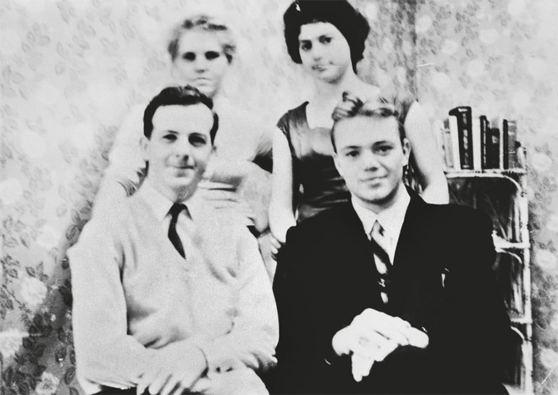 Иллюстрация к книге — Анатомия убийства. Гибель Джона Кеннеди. Тайны следствия [i_054.jpg]