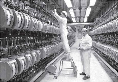 Иллюстрация к книге — Супербомба для супердержавы. Тайны создания термоядерного оружия [i_028.jpg]