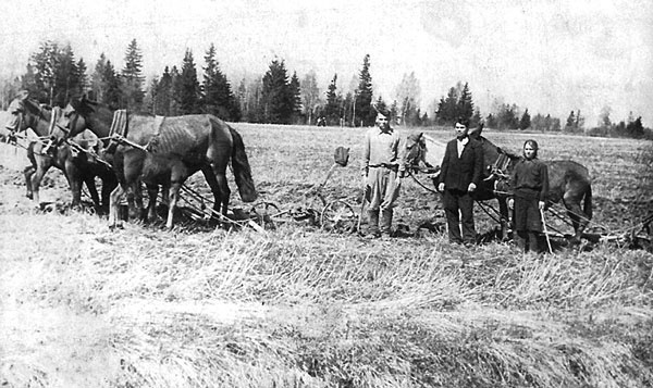 Иллюстрация к книге — Октябрьский детектив. К 100-летию революции [i_010.jpg]