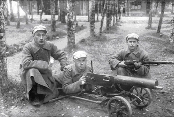 Иллюстрация к книге — Октябрьский детектив. К 100-летию революции [i_013.jpg]