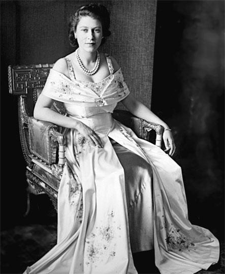 Иллюстрация к книге — Сокровища британской монархии. Скипетры, мечи и перстни в жизни английского двора [_20.jpg]