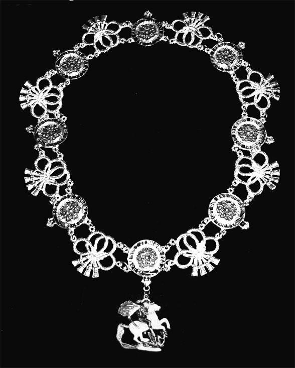 Иллюстрация к книге — Сокровища британской монархии. Скипетры, мечи и перстни в жизни английского двора [_3.jpg]