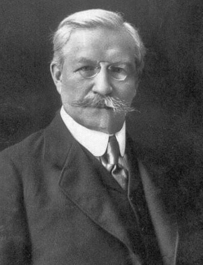 Иллюстрация к книге — Крах Великой империи. Загадочная история самой крупной геополитической катастрофы [i_001.jpg]