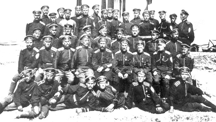 Иллюстрация к книге — Крах Великой империи. Загадочная история самой крупной геополитической катастрофы [i_013.jpg]