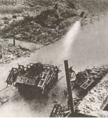 Иллюстрация к книге — "Штрафники" СС. Зондеркоманда "Дирлевангер" [i_057.jpg]