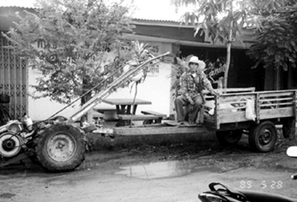 Иллюстрация к книге — Всего лишь 13. Подлинная история Лон [i_006.jpg]