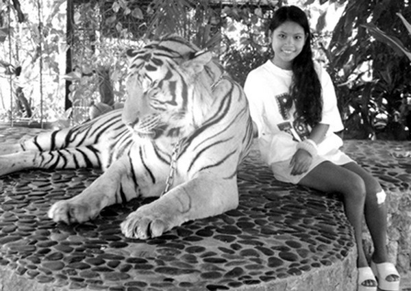 Иллюстрация к книге — Всего лишь 13. Подлинная история Лон [i_026.jpg]