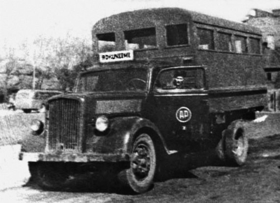 Иллюстрация к книге — Автонашествие на СССР. Трофейные и лендлизовские автомобили [i_006.jpg]