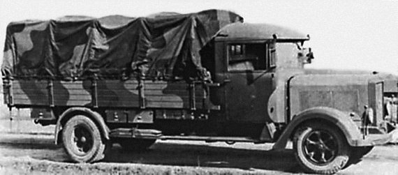 Иллюстрация к книге — Автонашествие на СССР. Трофейные и лендлизовские автомобили [i_024.jpg]