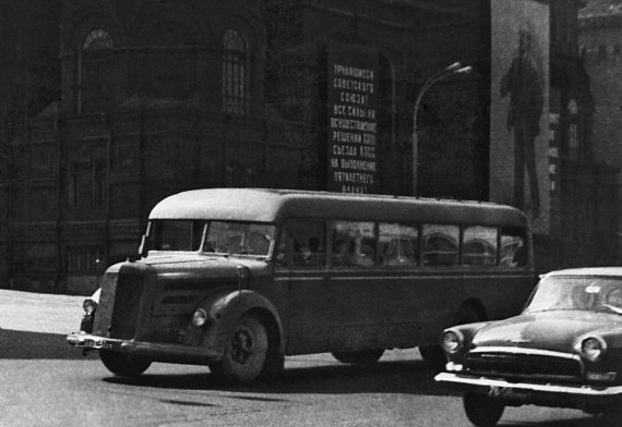 Иллюстрация к книге — Автонашествие на СССР. Трофейные и лендлизовские автомобили [i_027.jpg]