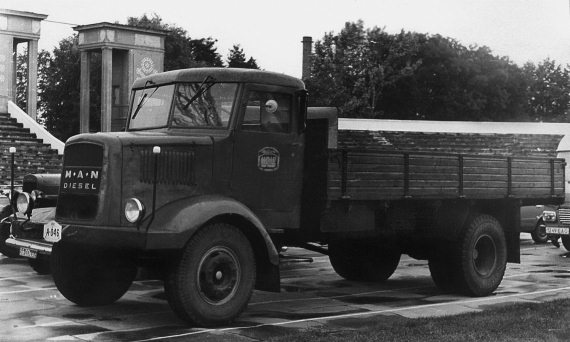 Иллюстрация к книге — Автонашествие на СССР. Трофейные и лендлизовские автомобили [i_039.jpg]