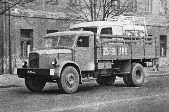 Иллюстрация к книге — Автонашествие на СССР. Трофейные и лендлизовские автомобили [i_042.jpg]