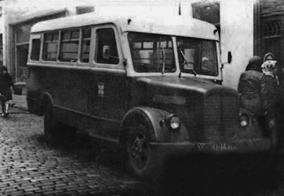 Иллюстрация к книге — Автонашествие на СССР. Трофейные и лендлизовские автомобили [i_050.jpg]