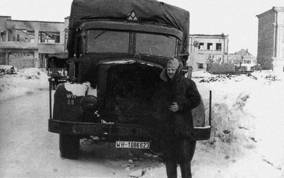 Иллюстрация к книге — Автонашествие на СССР. Трофейные и лендлизовские автомобили [i_069.jpg]