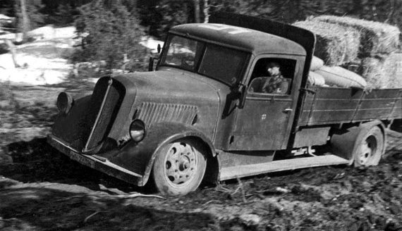 Иллюстрация к книге — Автонашествие на СССР. Трофейные и лендлизовские автомобили [i_092.jpg]