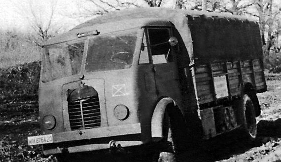 Иллюстрация к книге — Автонашествие на СССР. Трофейные и лендлизовские автомобили [i_105.jpg]