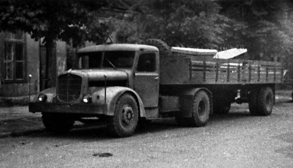 Иллюстрация к книге — Автонашествие на СССР. Трофейные и лендлизовские автомобили [i_139.jpg]