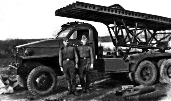 Иллюстрация к книге — Автонашествие на СССР. Трофейные и лендлизовские автомобили [i_154.jpg]