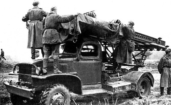 Иллюстрация к книге — Автонашествие на СССР. Трофейные и лендлизовские автомобили [i_167.jpg]