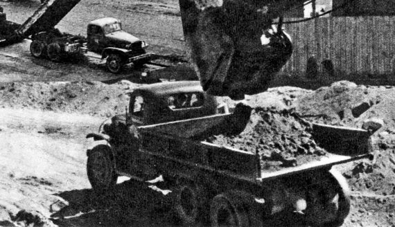 Иллюстрация к книге — Автонашествие на СССР. Трофейные и лендлизовские автомобили [i_198.jpg]