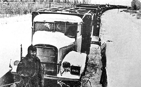 Иллюстрация к книге — Автонашествие на СССР. Трофейные и лендлизовские автомобили [i_211.jpg]