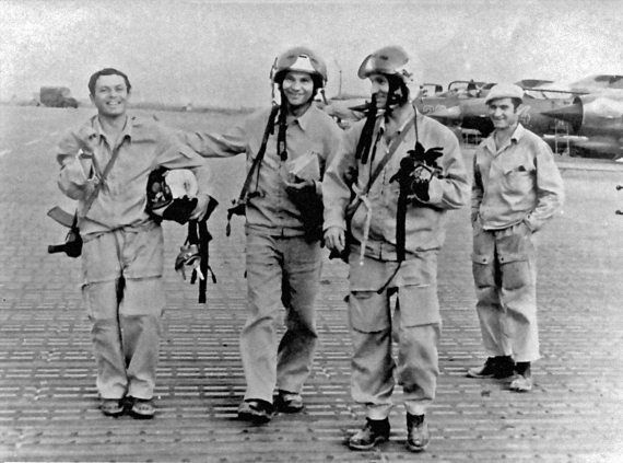 Иллюстрация к книге — Выжженное небо Афгана. Боевая авиация в Афганской войне [i_040.jpg]