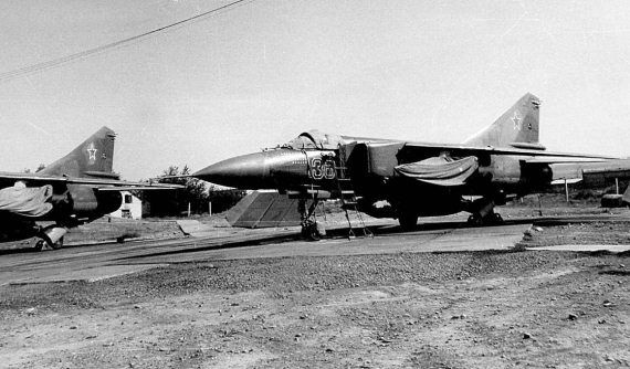 Иллюстрация к книге — Выжженное небо Афгана. Боевая авиация в Афганской войне [i_046.jpg]