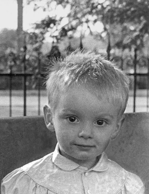 Иллюстрация к книге — В поисках Парижа, или Вечное возвращение [_065_1.jpg]