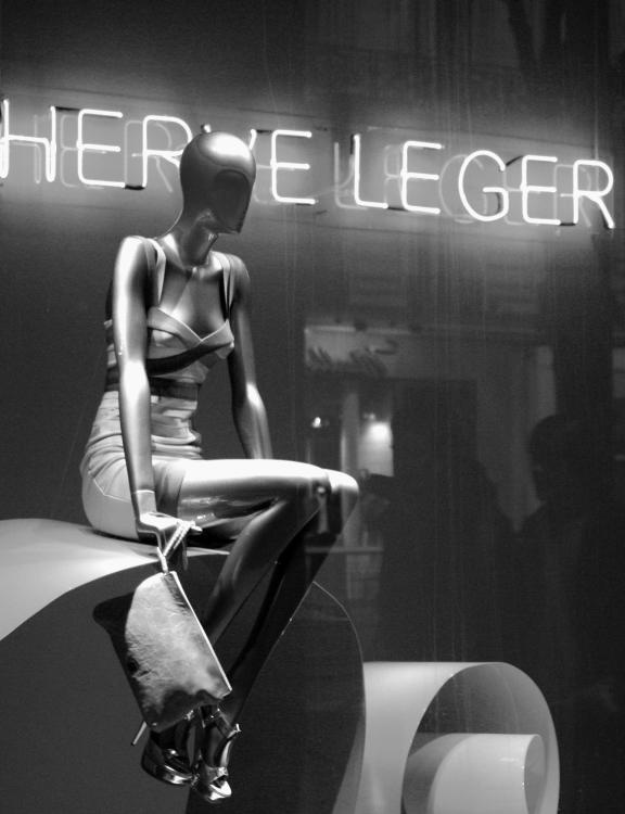 Иллюстрация к книге — В поисках Парижа, или Вечное возвращение [_213_1.jpg]