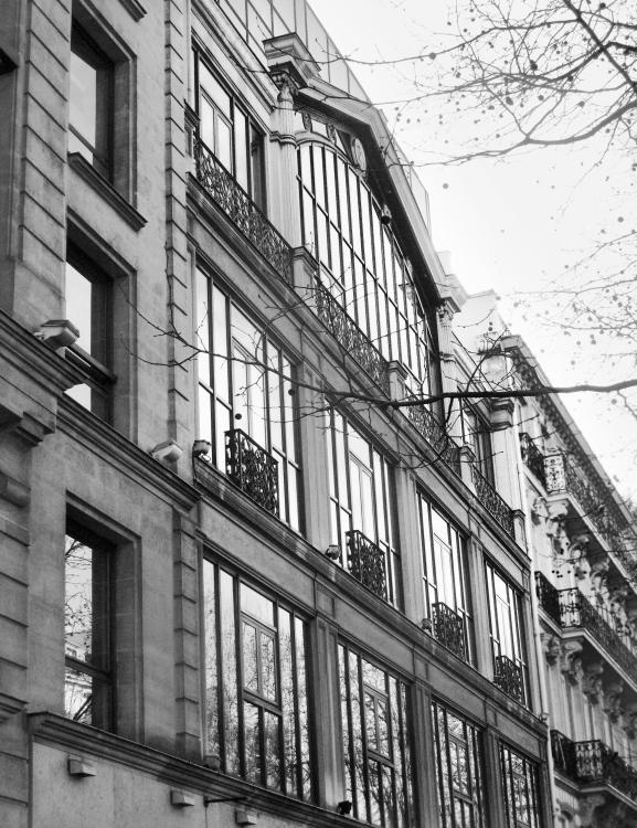 Иллюстрация к книге — В поисках Парижа, или Вечное возвращение [_309_1.jpg]