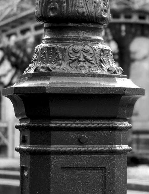 Иллюстрация к книге — В поисках Парижа, или Вечное возвращение [_372_1.jpg]