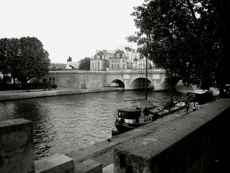 Иллюстрация к книге — Парижские подробности, или Неуловимый Париж [i_019.jpg]