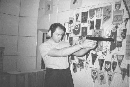 Иллюстрация к книге — Записки разумного авантюриста. Зазеркалье спецслужб [i_022.jpg]