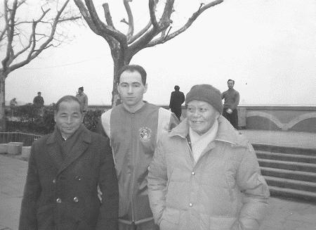 Иллюстрация к книге — Записки разумного авантюриста. Зазеркалье спецслужб [i_024.jpg]