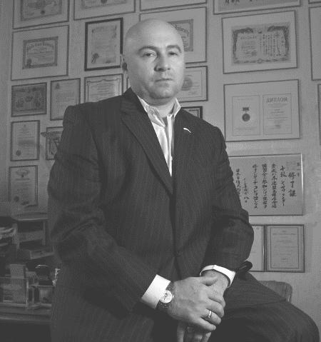 Иллюстрация к книге — Записки разумного авантюриста. Зазеркалье спецслужб [i_057.jpg]