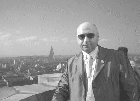 Иллюстрация к книге — Записки разумного авантюриста. Зазеркалье спецслужб [i_070.jpg]