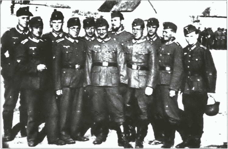 Иллюстрация к книге — Разделяй и властвуй. Нацистская оккупационная политика [i_028.jpg]